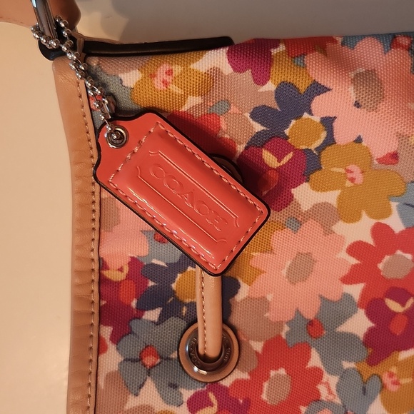 Coach Designer Floral Print Canvas Pink Colorful Drawstring handbag Purse - Picture 8 of 13